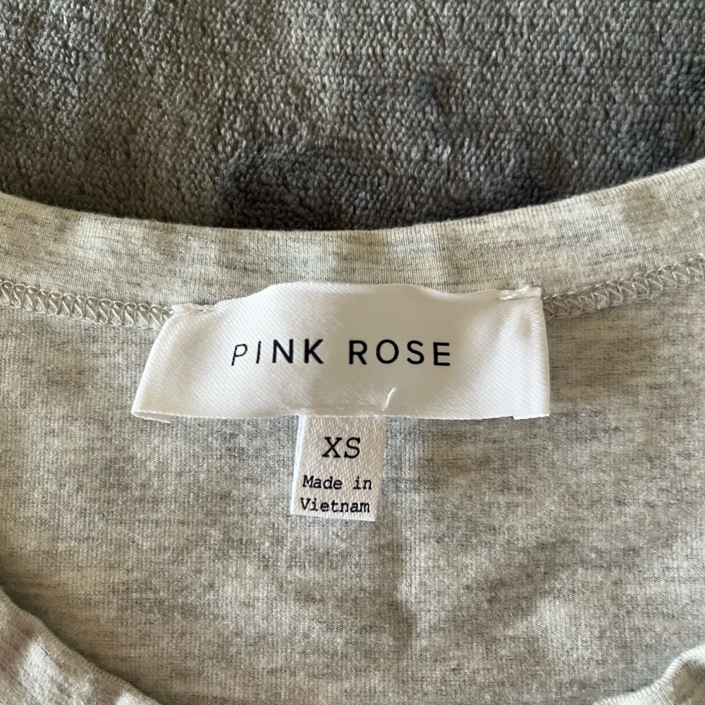 Light grey tee shirt, thick material, extra small, never worn - Picture 3 of 4